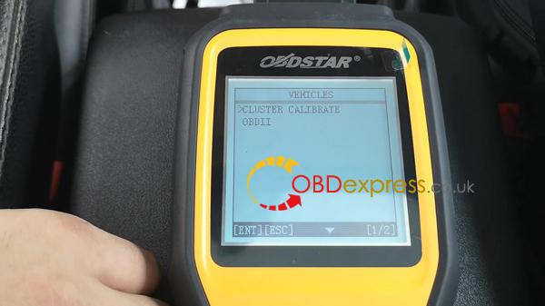 obdstar-x300m-on-2012-land-rover-discovery-4-obd-cluster-calibration-3