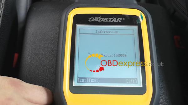 obdstar-x300m-on-2012-land-rover-discovery-4-obd-cluster-calibration-11