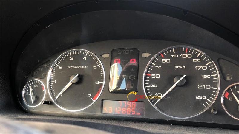 OBDSTAR readjusts mileage after Peugeot 407 dashboard replacement