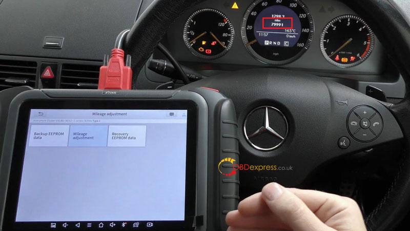 Mercedes C Class W204 use Xtool D8 for mileage correction