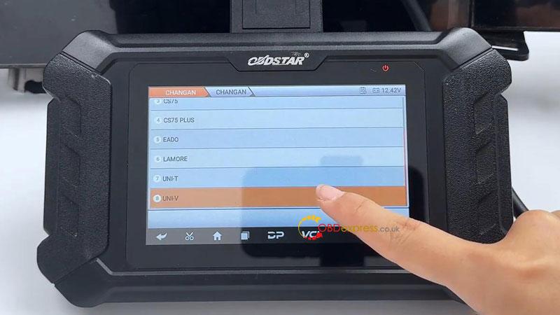 How to recalibrate CHANGAN UNI-V cluster mileage with OBDSTAR ODO Master by bench