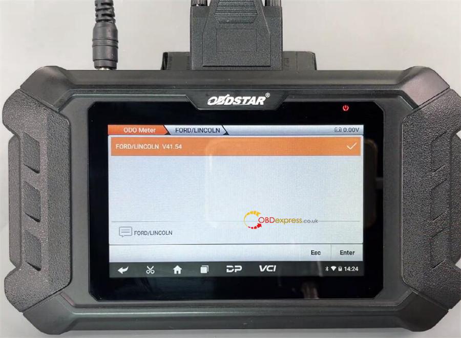 OBDSTAR ODOMaster Calibrate Mileage on Ford R7F701408 Dashboard