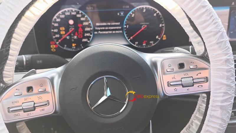 LAUNCH X431 PAD7 Query Actual Mileage of Mercedes-Benz W213