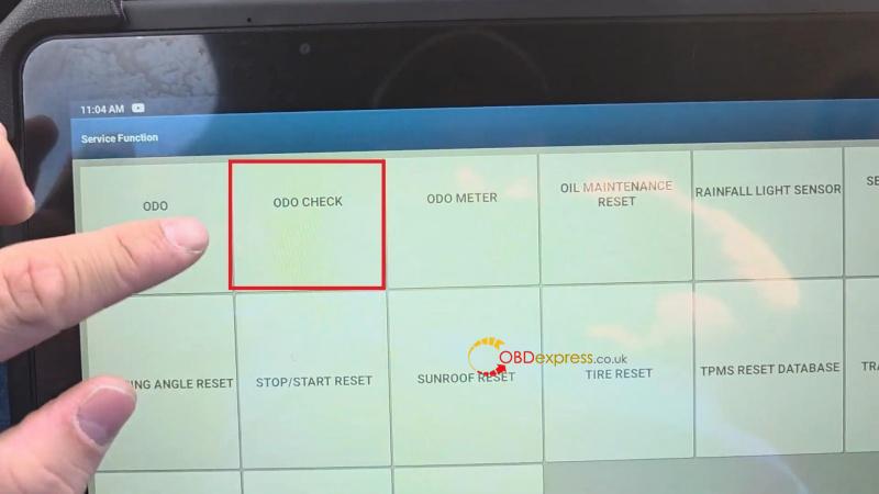 LAUNCH X431 PAD7 Query Actual Mileage of Mercedes-Benz W213